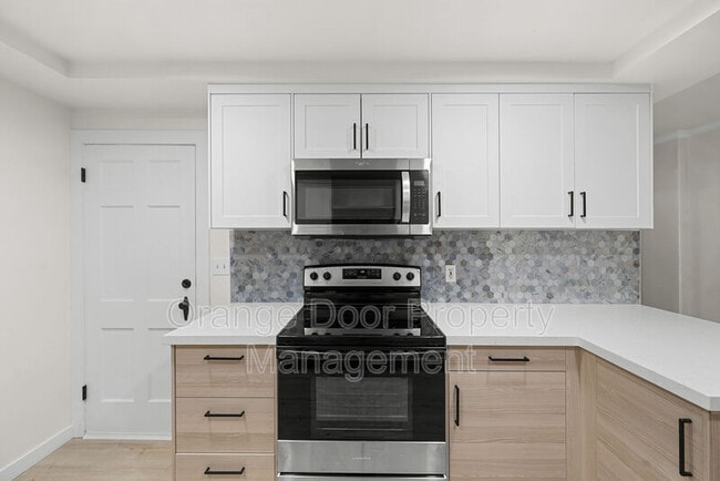 Building Photo - 7727 Jones Ave NW