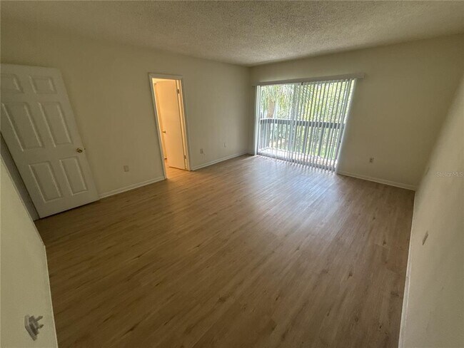 Building Photo - 4401 S Semoran Blvd