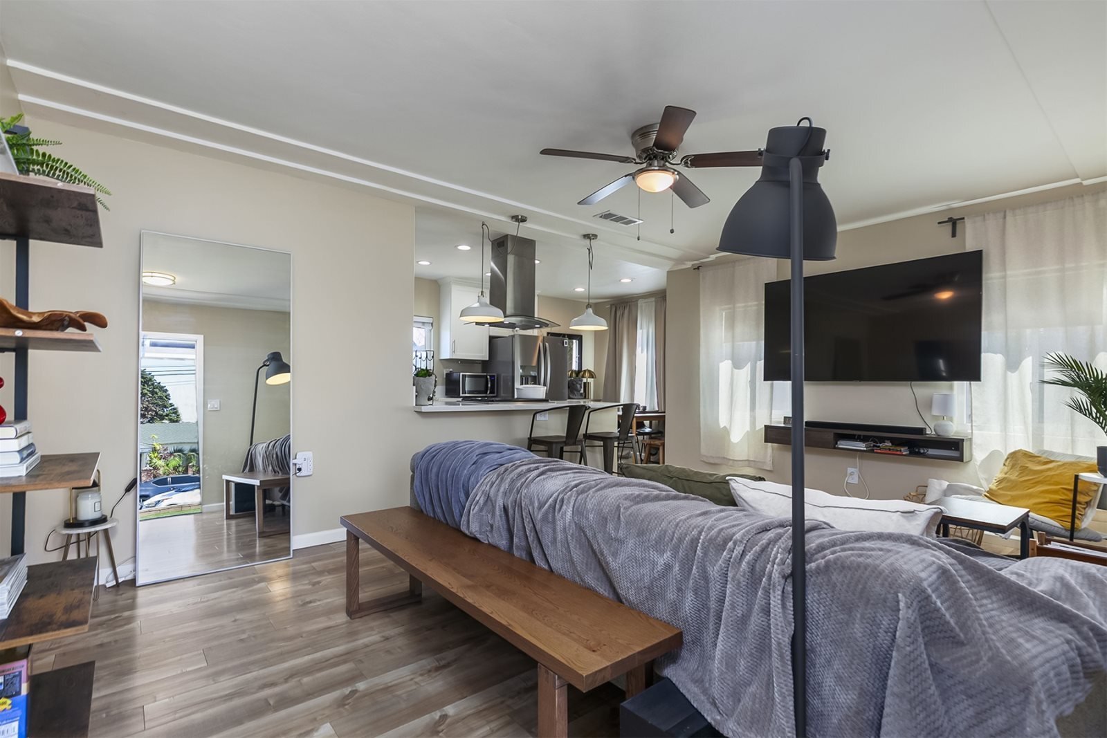 Building Photo - 2039 O Ave