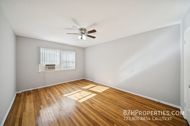 Building Photo - 5329 Vantage Ave