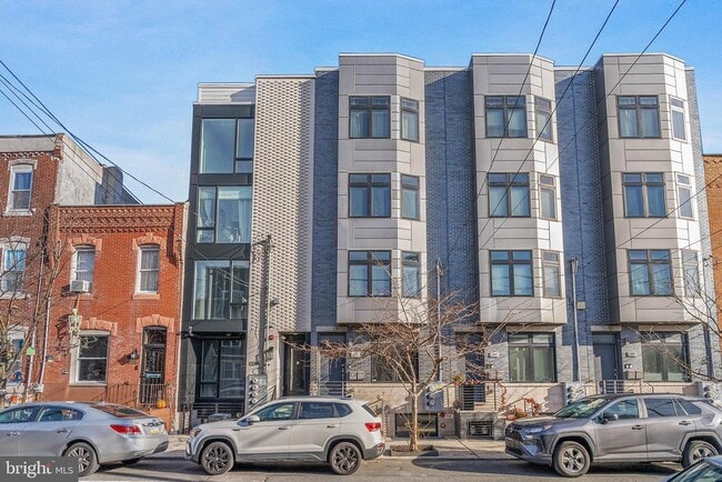 Building Photo - 1341 S 20th St