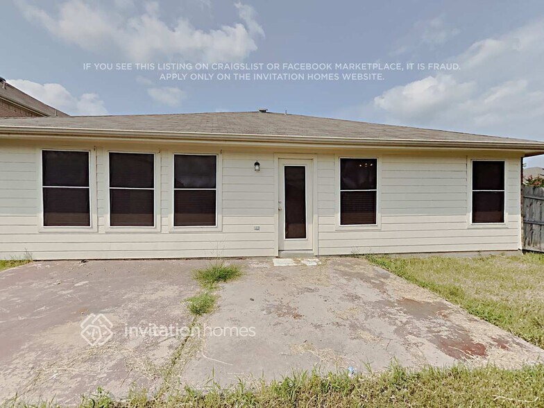 Building Photo - 1120 Melrose Dr