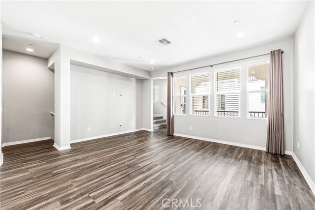 Building Photo - 6331 Pacific Wy