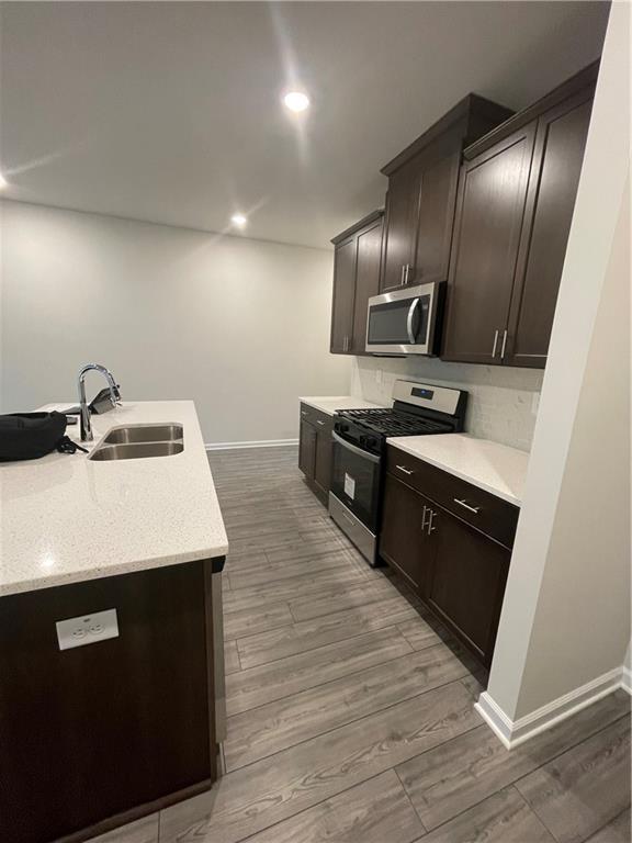 Building Photo - 1412 Villageside Ct