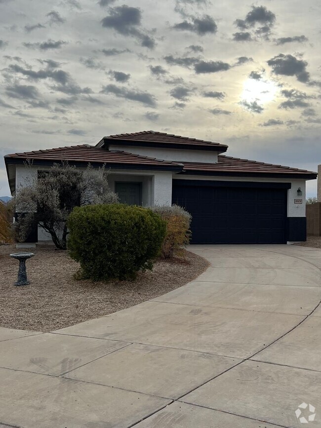 Building Photo - 3 bedroom 2 bath in Mesquite Ranch!