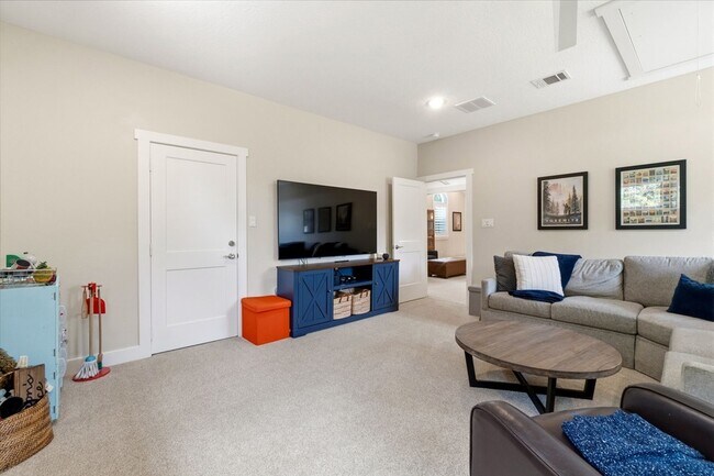 Building Photo - 2149 Pine Acres Dr