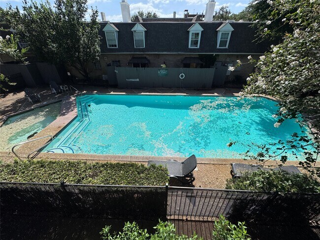 Building Photo - 2611 Marilee Ln