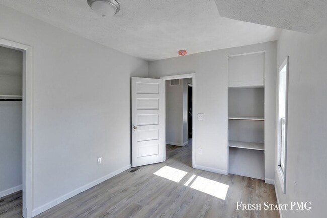 Building Photo - Comfort, Convenience & Community in Lansing