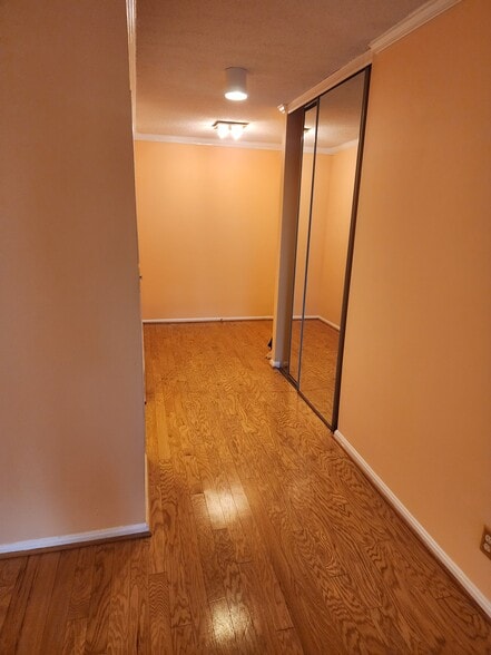 Entryway - 5901 Mt Eagle Dr