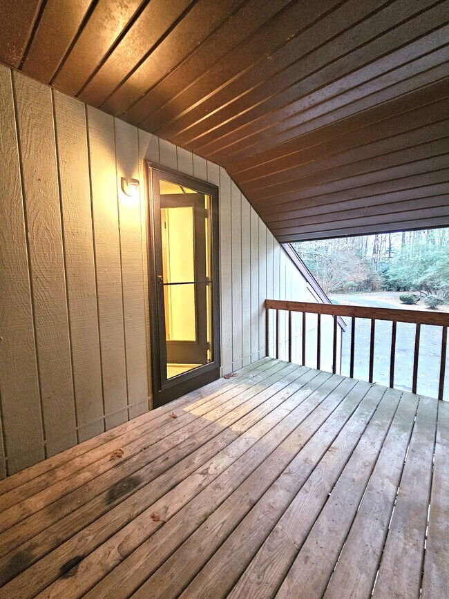 Building Photo - 7533 Carmen Ct