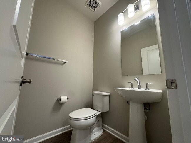 Building Photo - 23324 Sugar Pine Ln