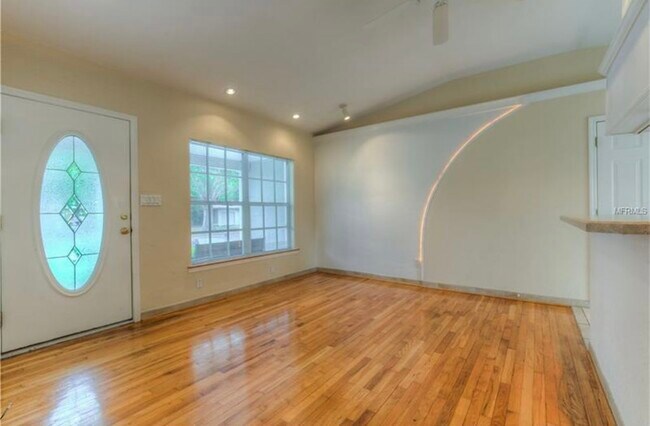 Building Photo - 2919 Hargill Dr