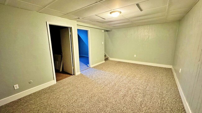 Building Photo - Montebello Home Finished Basement and Larg...