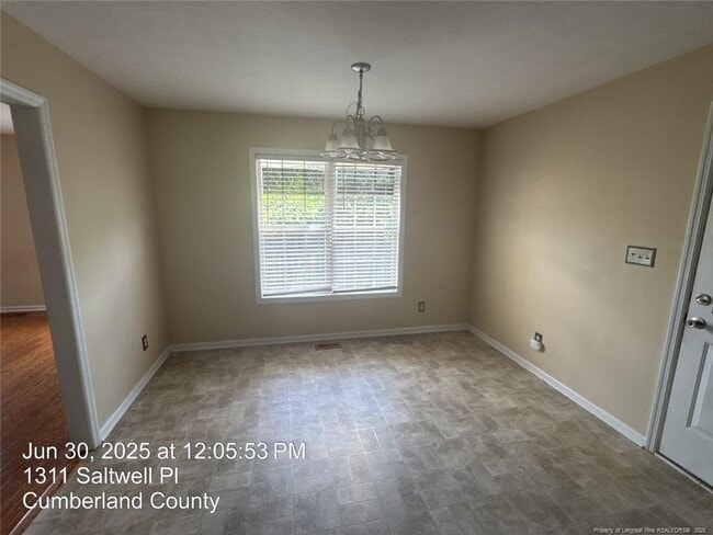 Building Photo - 1311 Saltwell Pl