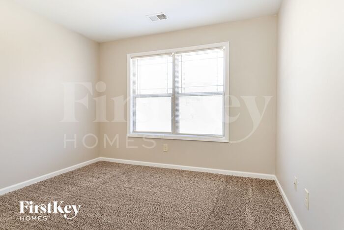 Building Photo - 4292 Suwanee Mill Dr