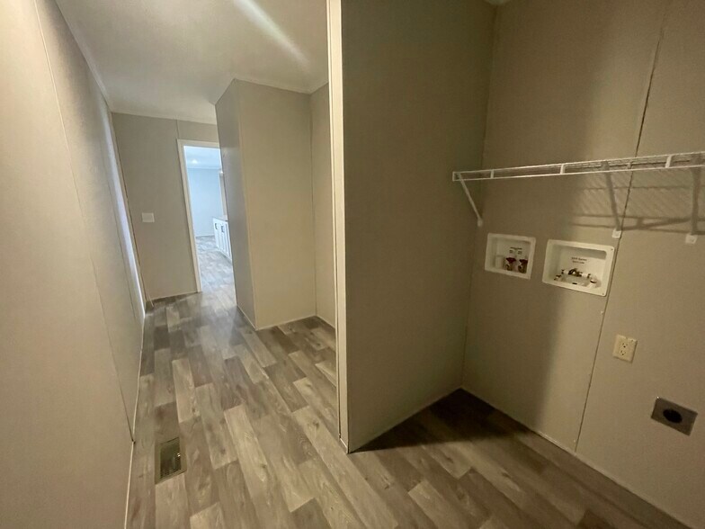 Building Photo - 867 Orchid Trail