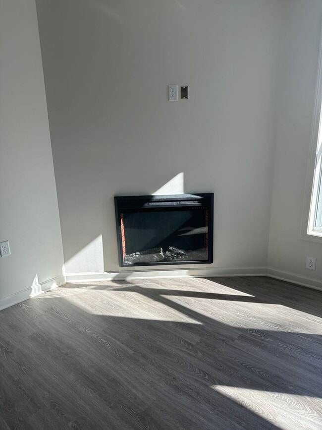Building Photo - 1511 Red Fern Dr
