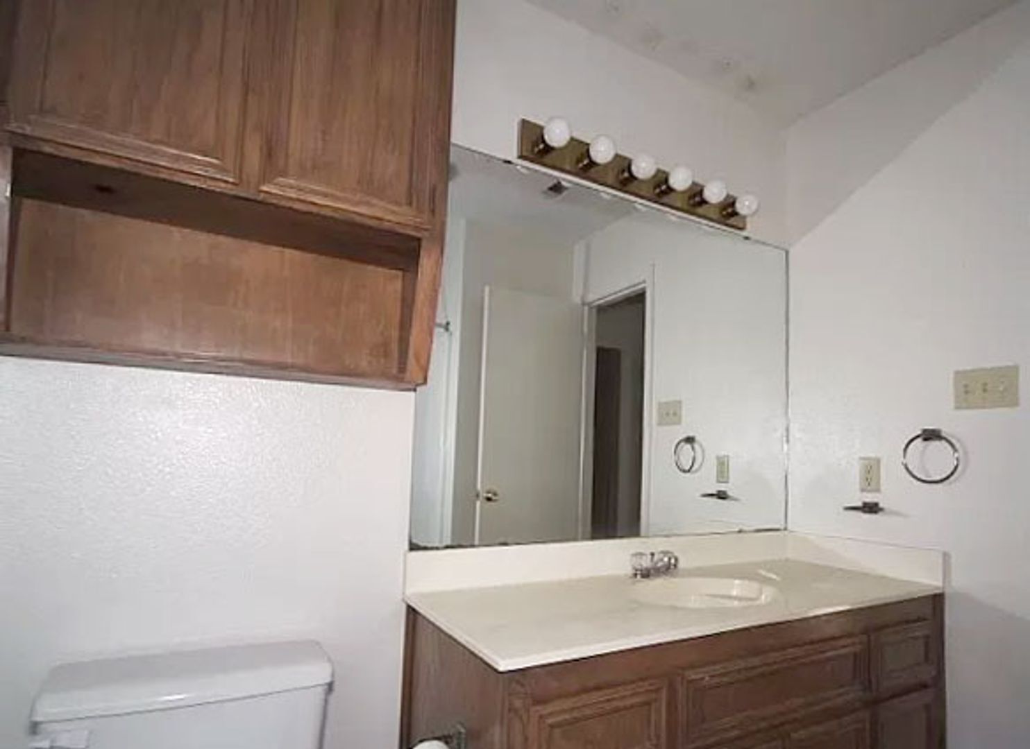 Building Photo - 3106 Courtney Ln