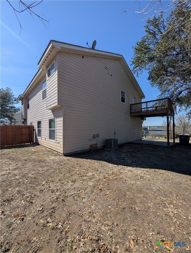 Building Photo - 1270 Hillcrest Dr