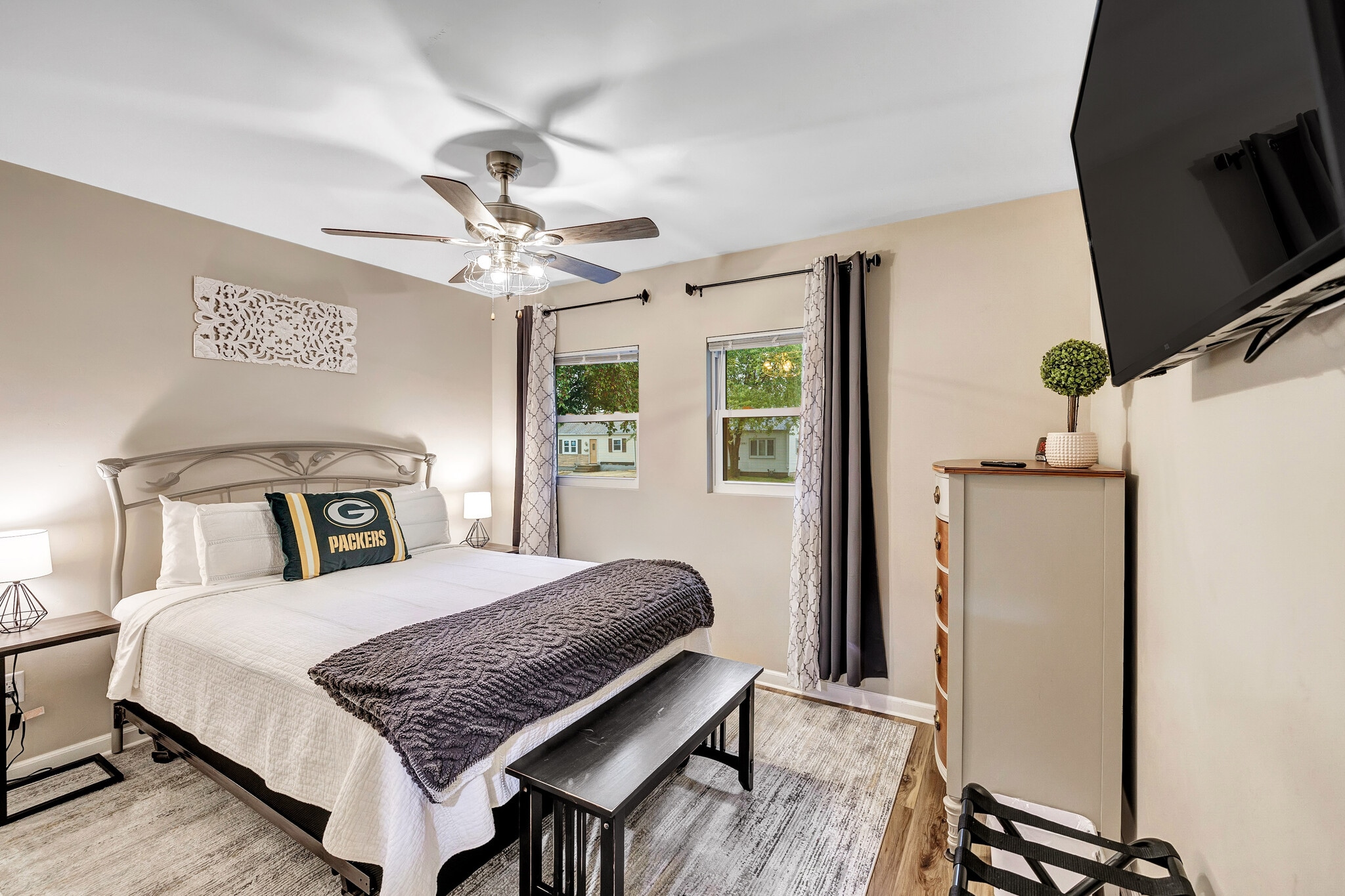 Building Photo - 1738 11th Ave