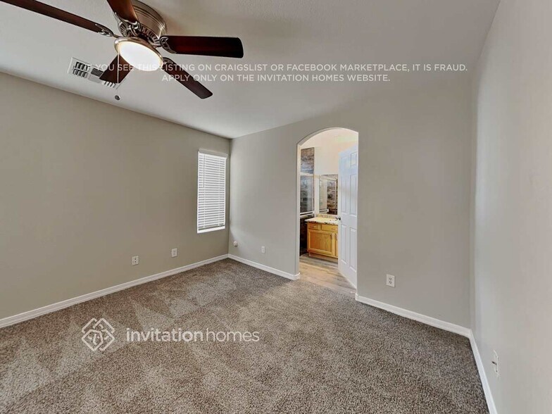 Building Photo - 13013 N 130th Ln