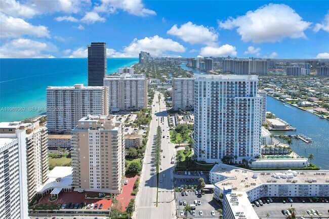 Building Photo - 1945 S Ocean Dr