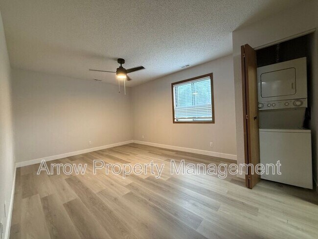 Building Photo - 2384 N 44th St