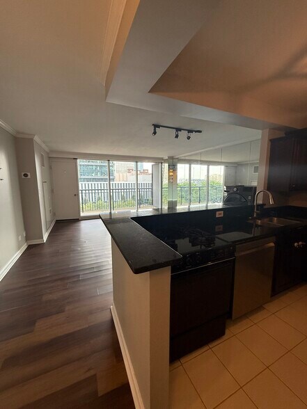 Kitchen and living room - 620 Peachtree St NE