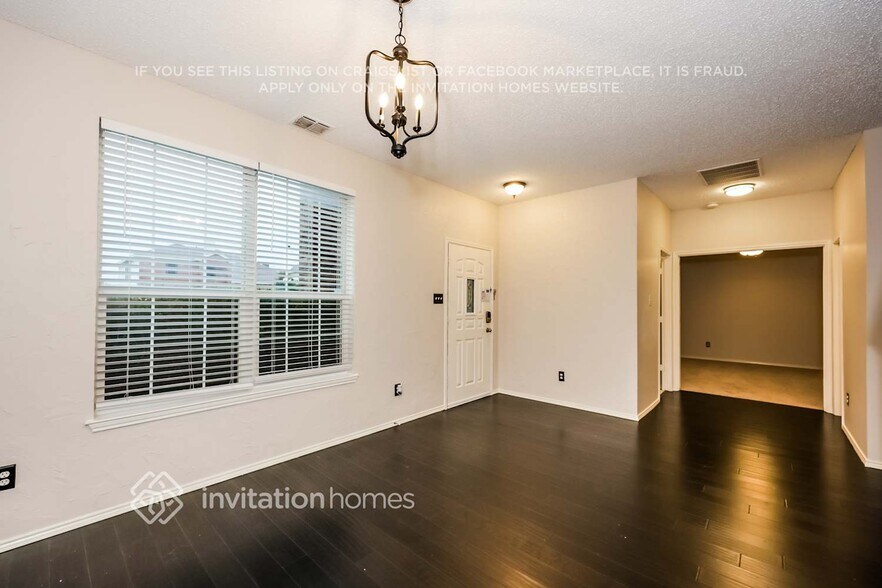 Building Photo - 4804 Sleepy Ridge Cir