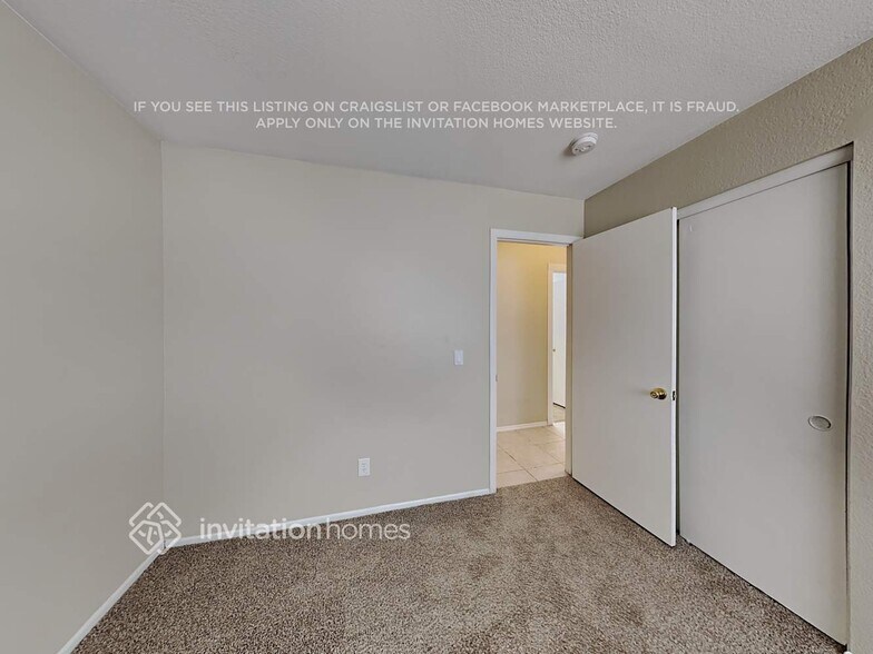 Building Photo - 8315 W Clear Stream Dr