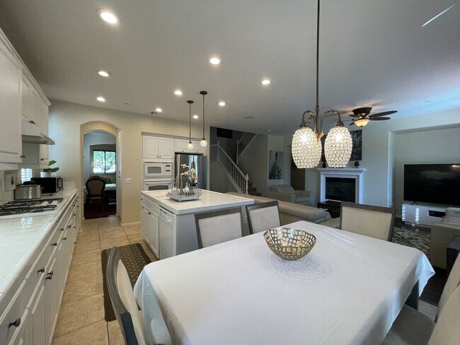 Building Photo - Spacious 5-Bedroom Retreat in Fallbrook’s ...