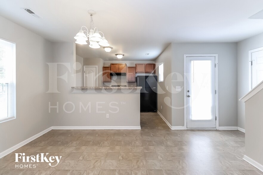 Building Photo - 528 Ellingsworth Ln