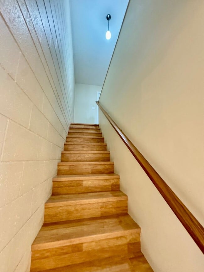 Building Photo - 3/2.5/2 Townhome located in Kuapa Isle-Wat...