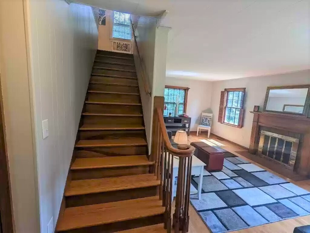 stairs leading to second level - 1404 29th St