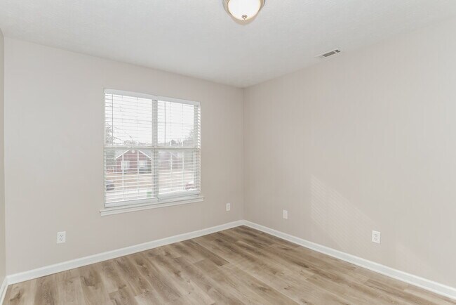 Building Photo - 4001 Imperial Ln