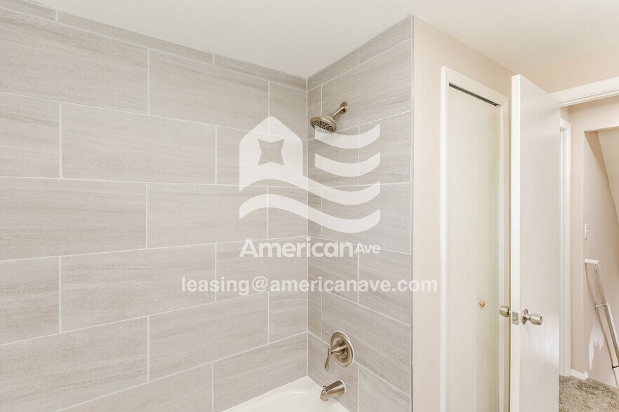 Building Photo - 12006 Erwin Ave