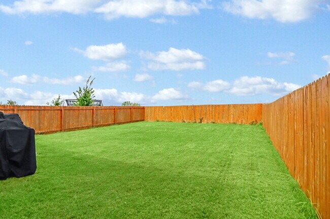 Building Photo - "Spacious 4-Bedroom Retreat with Granite Elegance in San Antonio!"