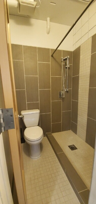 Building Photo - 360 W Broadway