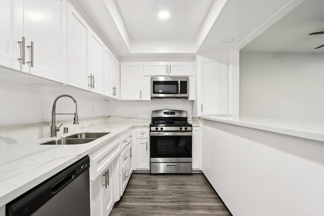 Interior Photo - 312 S. Willaman Drive