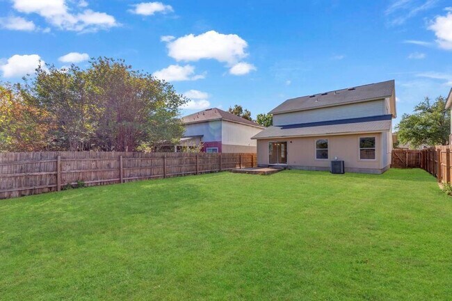 Building Photo - 2406 Glen Field Dr