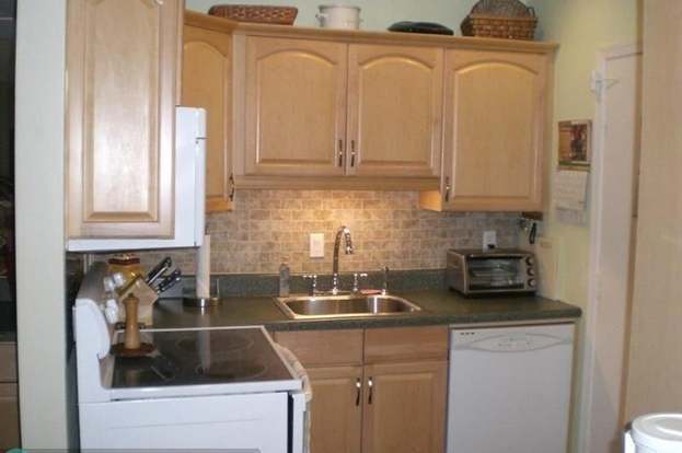 Building Photo - 2151 NE 68th St