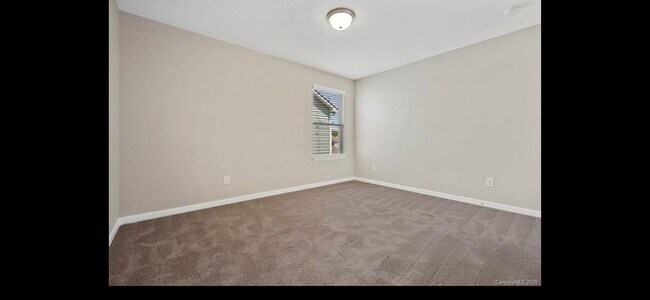 Building Photo - 2041 Fuschia Ct