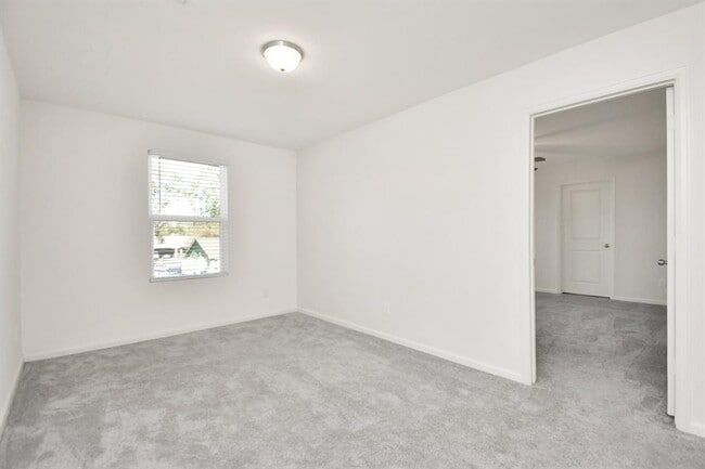 Building Photo - 7814 Hightree Dr