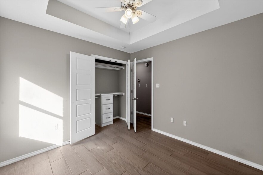 Building Photo - 340 Uva Ln