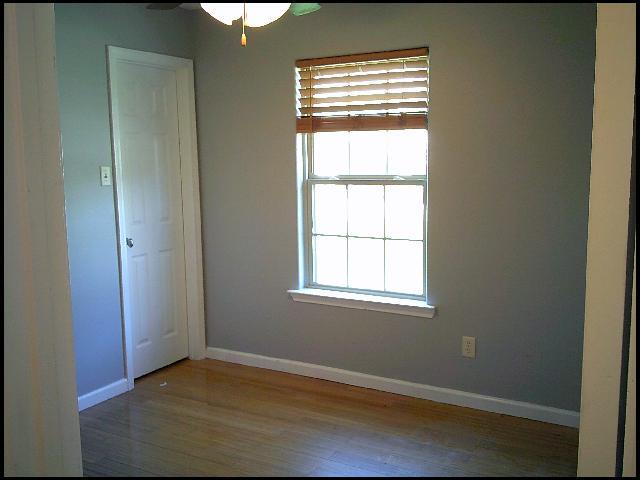Building Photo - 100 Corbin Cir