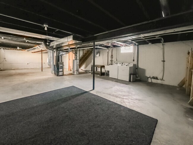 Building Photo - COMING SOON! Charming 3-Bedroom Home in the Heart of Pontiac