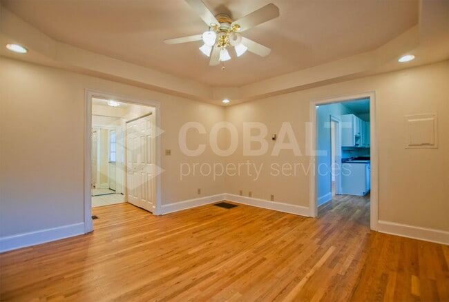 Building Photo - 867 Rosedale Rd NE