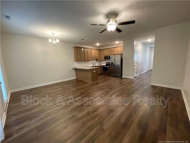 Building Photo - 703 Georgetown Cir
