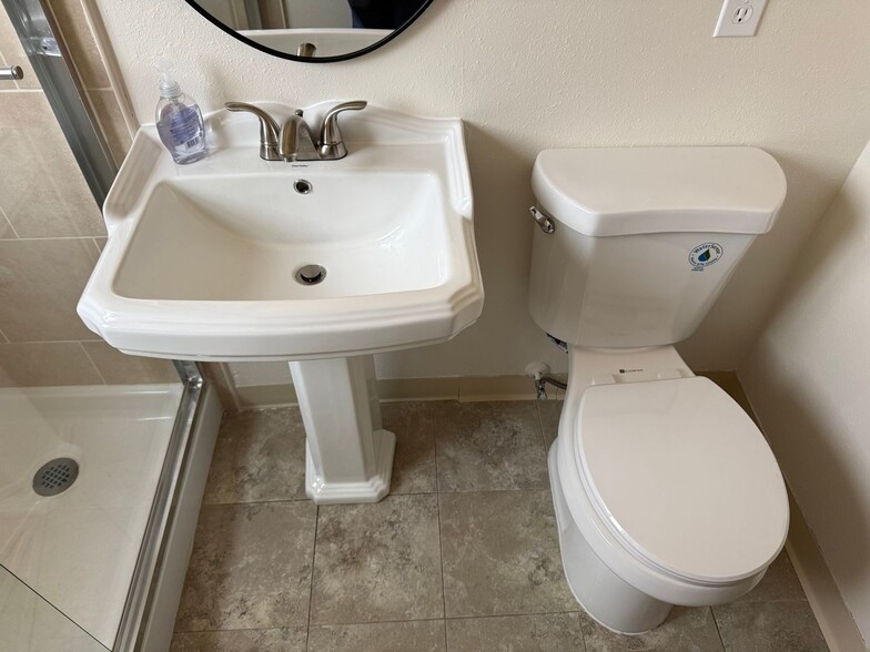 Building Photo - 6014 S Prince St