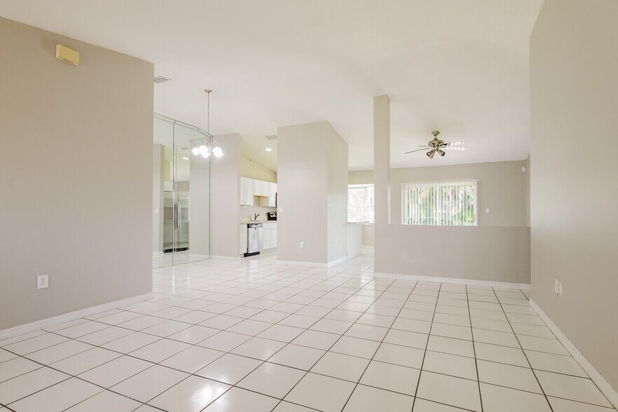 Building Photo - 14730 SW 176th St